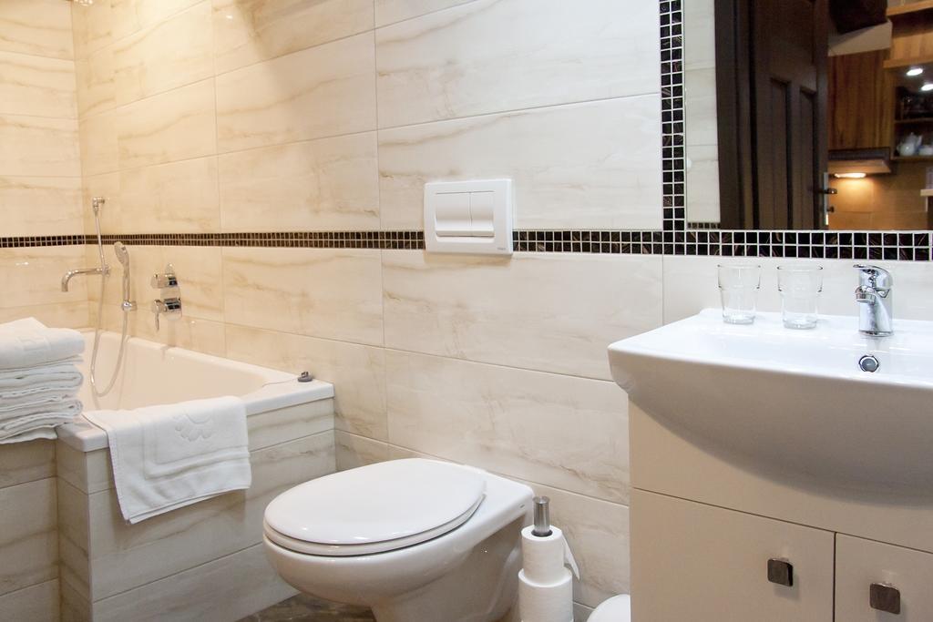Apartamenty Hotelu Pod Orlem Torun Exterior photo